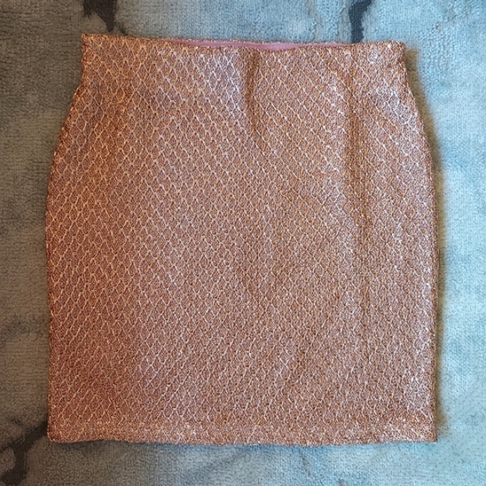 Sale🥳Akira Metallic Rose Gold Pink mini Skirt